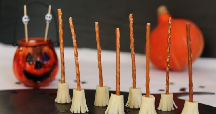 Balais de sorcières d’Halloween